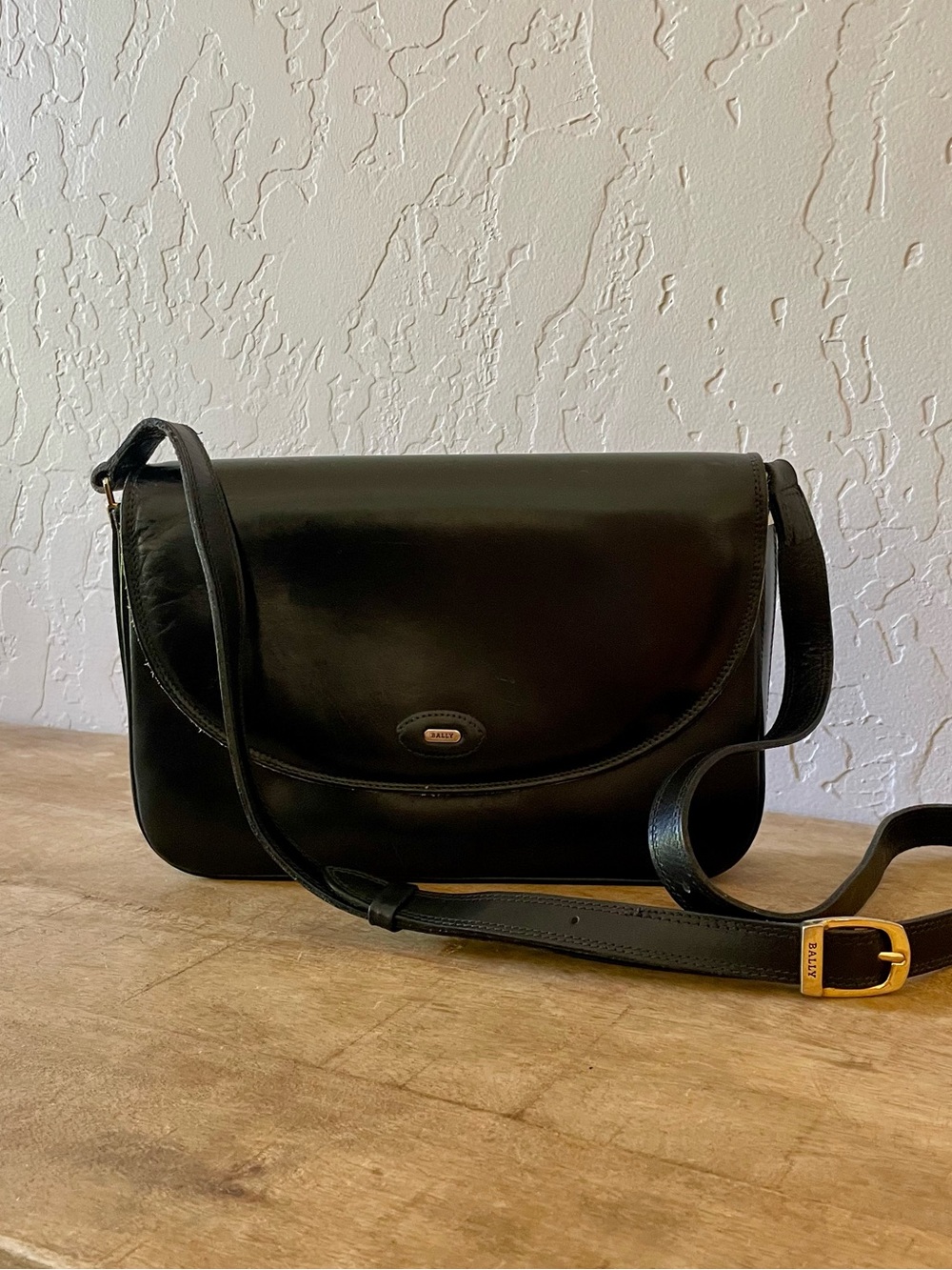 🖤Vintage Bally Italian Leather Crossbody